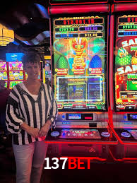 Descubra o Mundo do Cassino Online com 137Bet